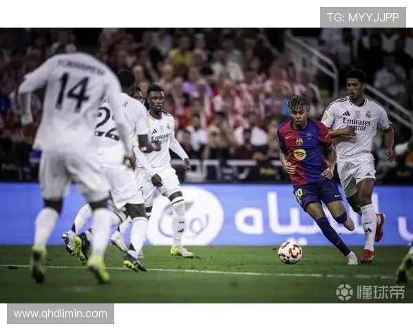 2013年西甲德比战直播回顾：皇马对巴萨激情再现